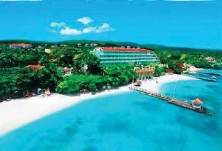 Sandals Grande Ocho Rios Beach &Villa Resort 4*,